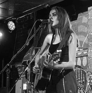 Zoe Quinn – Bookings, Events, and Bio – Surreal