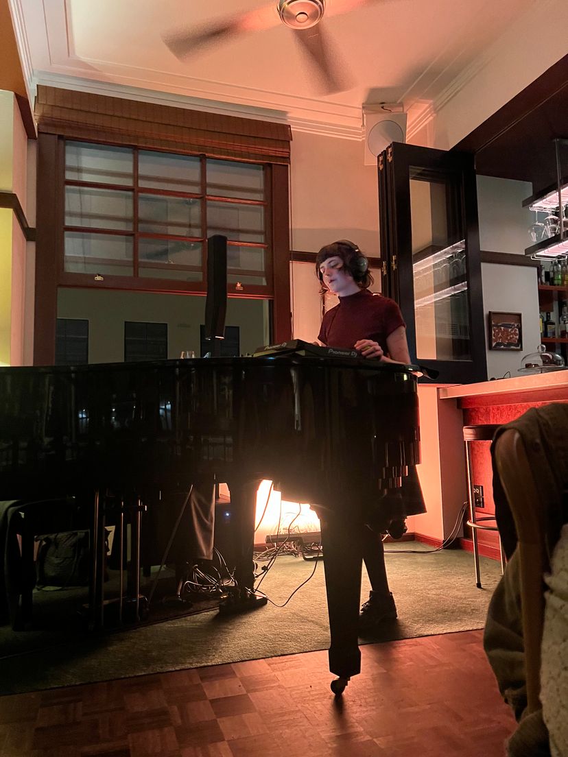 Profile image of DJ Sliding Doors