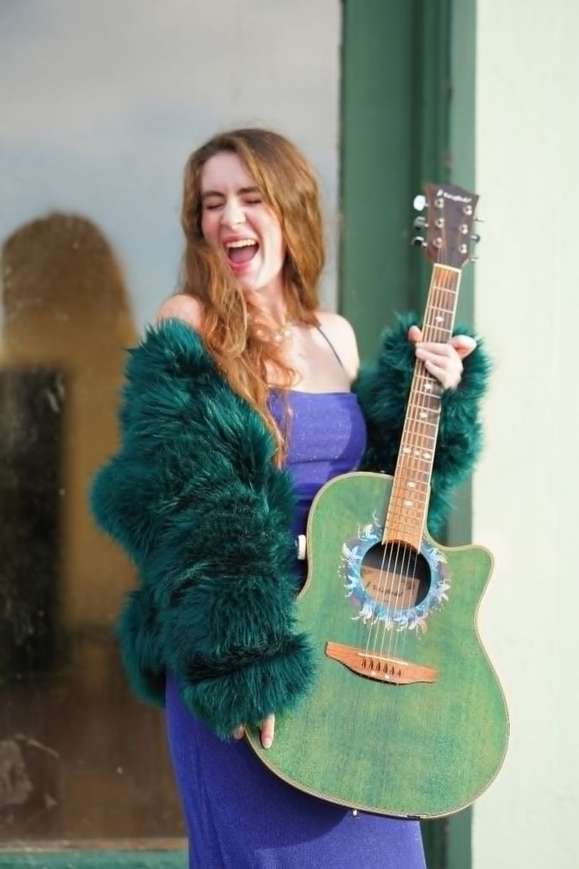 Profile image of Ellie Brooke