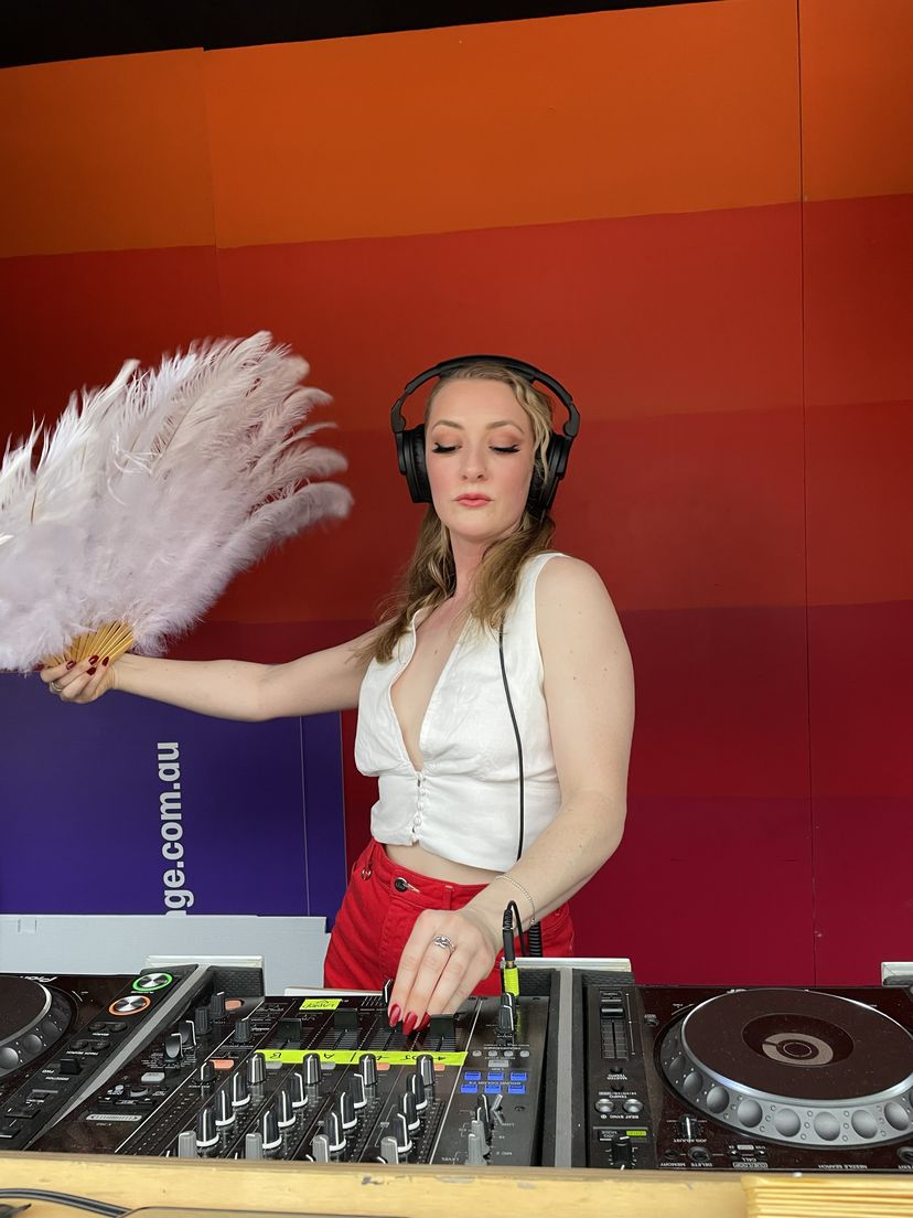 Profile image of DJ Betty Bump