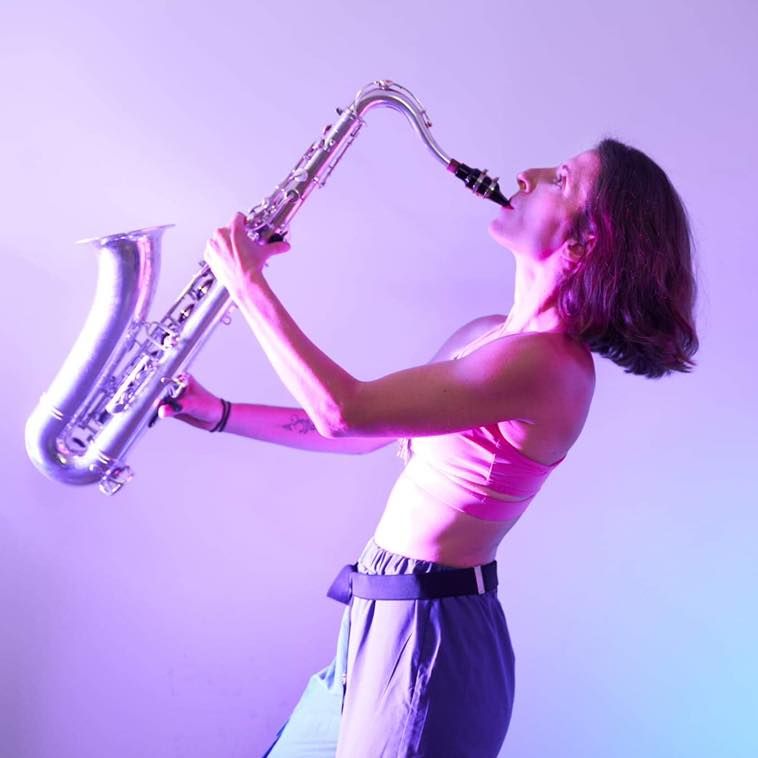 Profile image of MsEleneous (sax clarinet flute BVs)