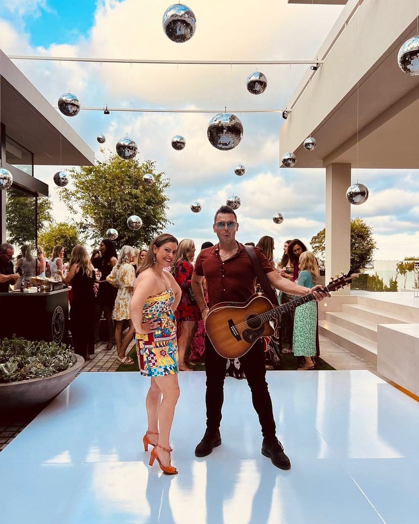 Profile image of Deja Vu Duo