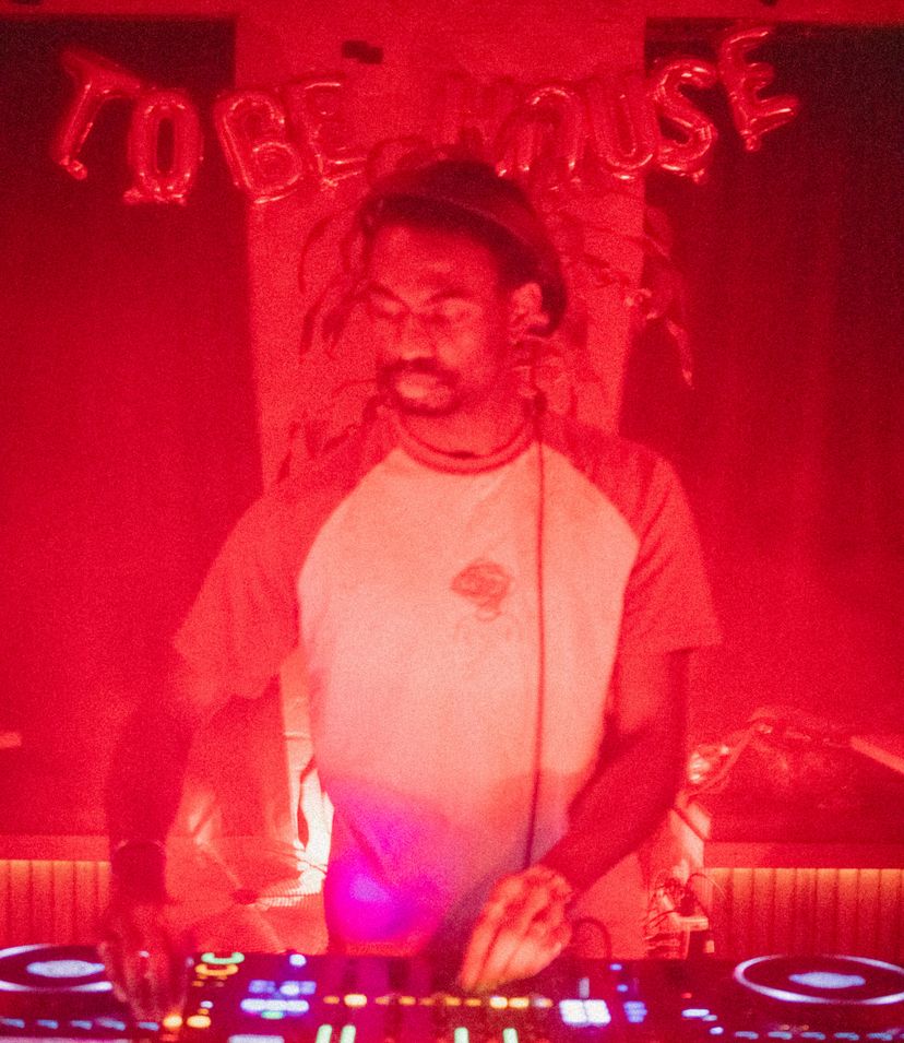 Profile image of TOBE