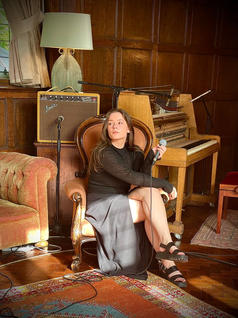 Profile image of Ellysse Mason