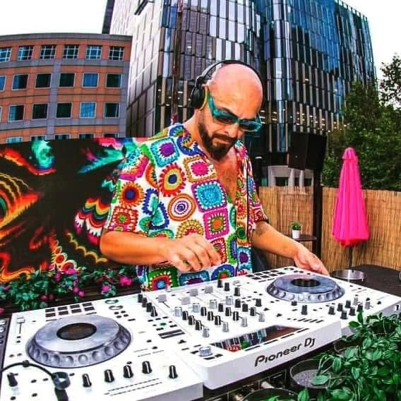 Profile image of DJ Peter Apostle