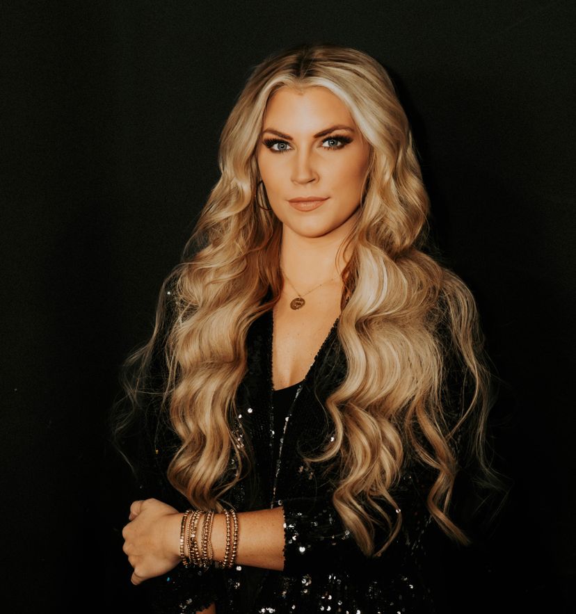 Profile image of Lyndsey Henken