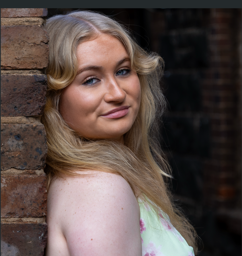 Profile image of Zoe Alexis