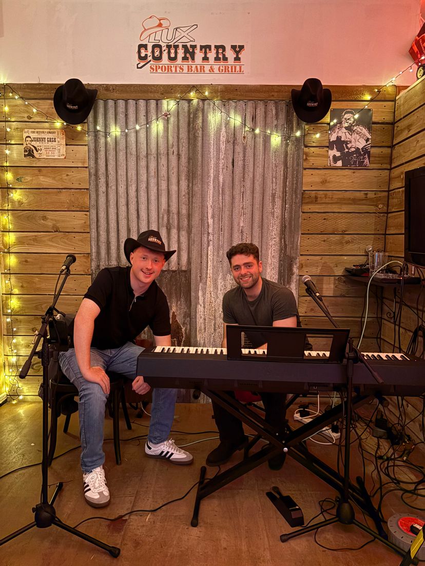 Profile image of Dylan & Lawrence