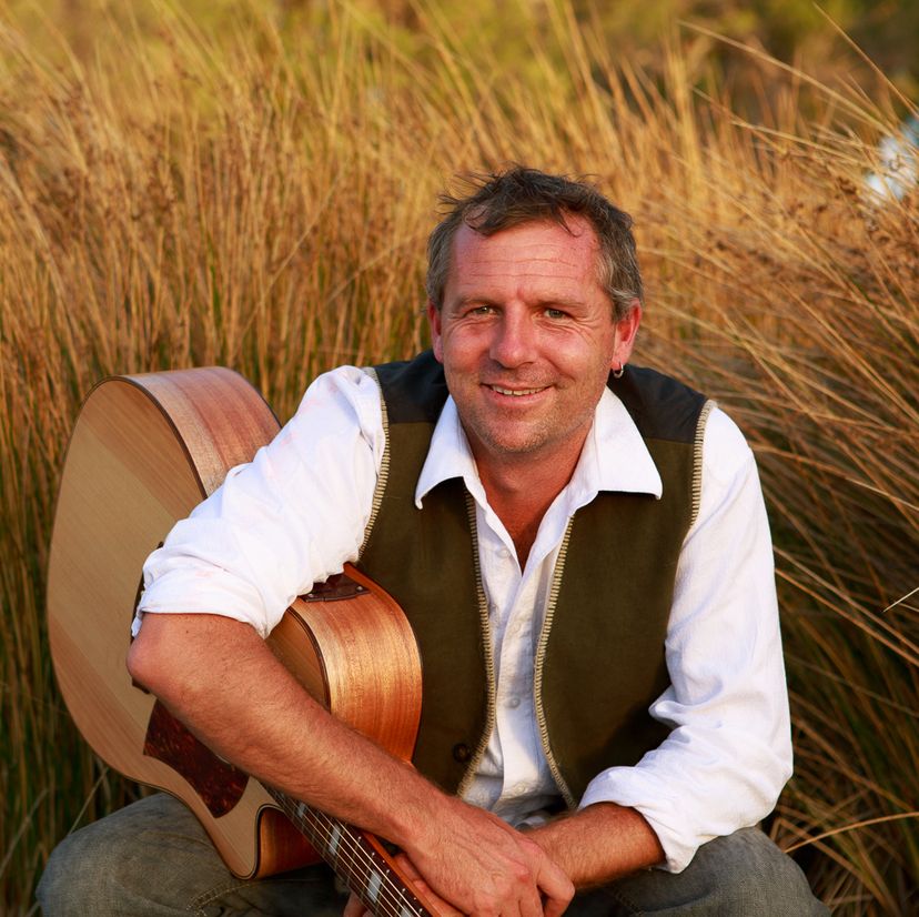 Profile image of Simon Marks