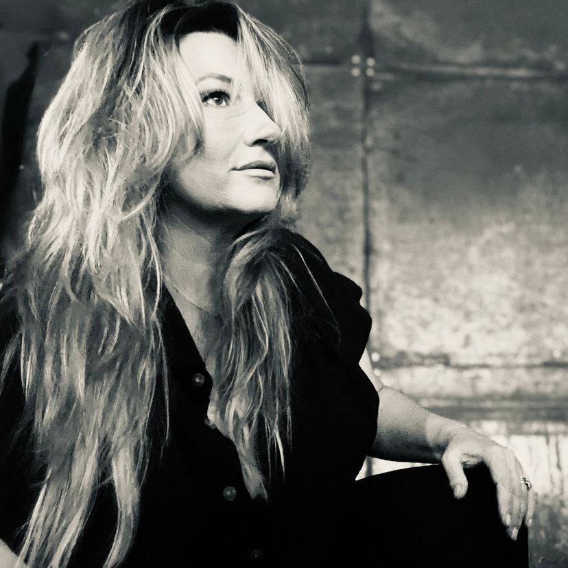 Profile image of Singer- Victoria King