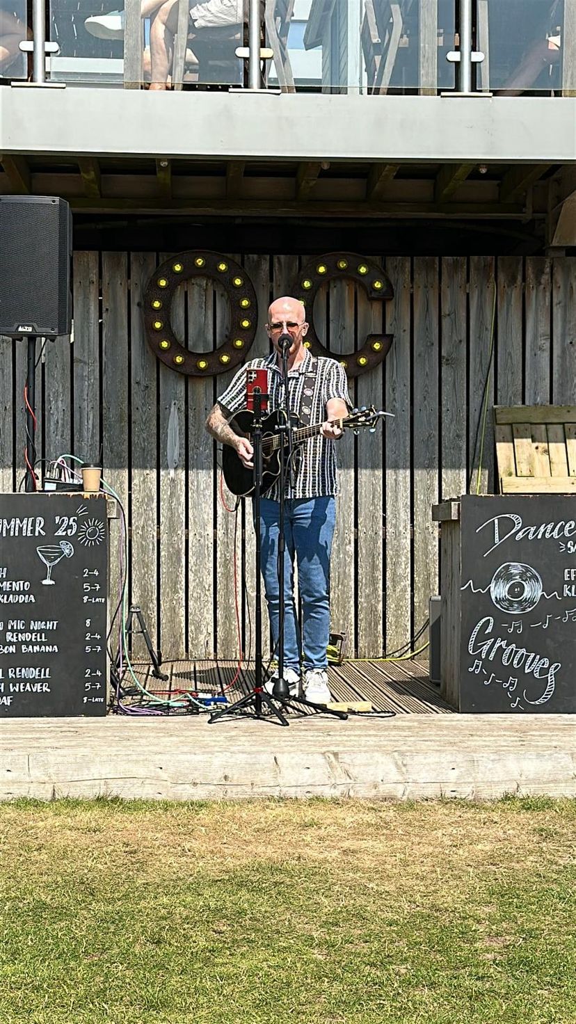 Profile image of Joshua Robinson