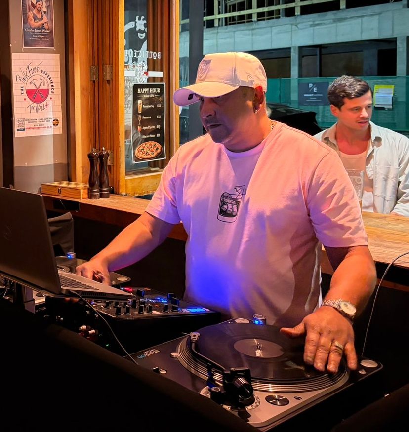Profile image of Dj-Dee