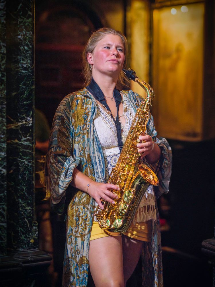 Profile image of Cecile