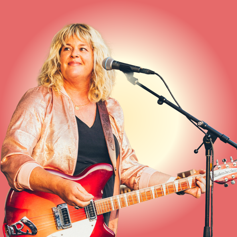 Profile image of Andrea Robertson