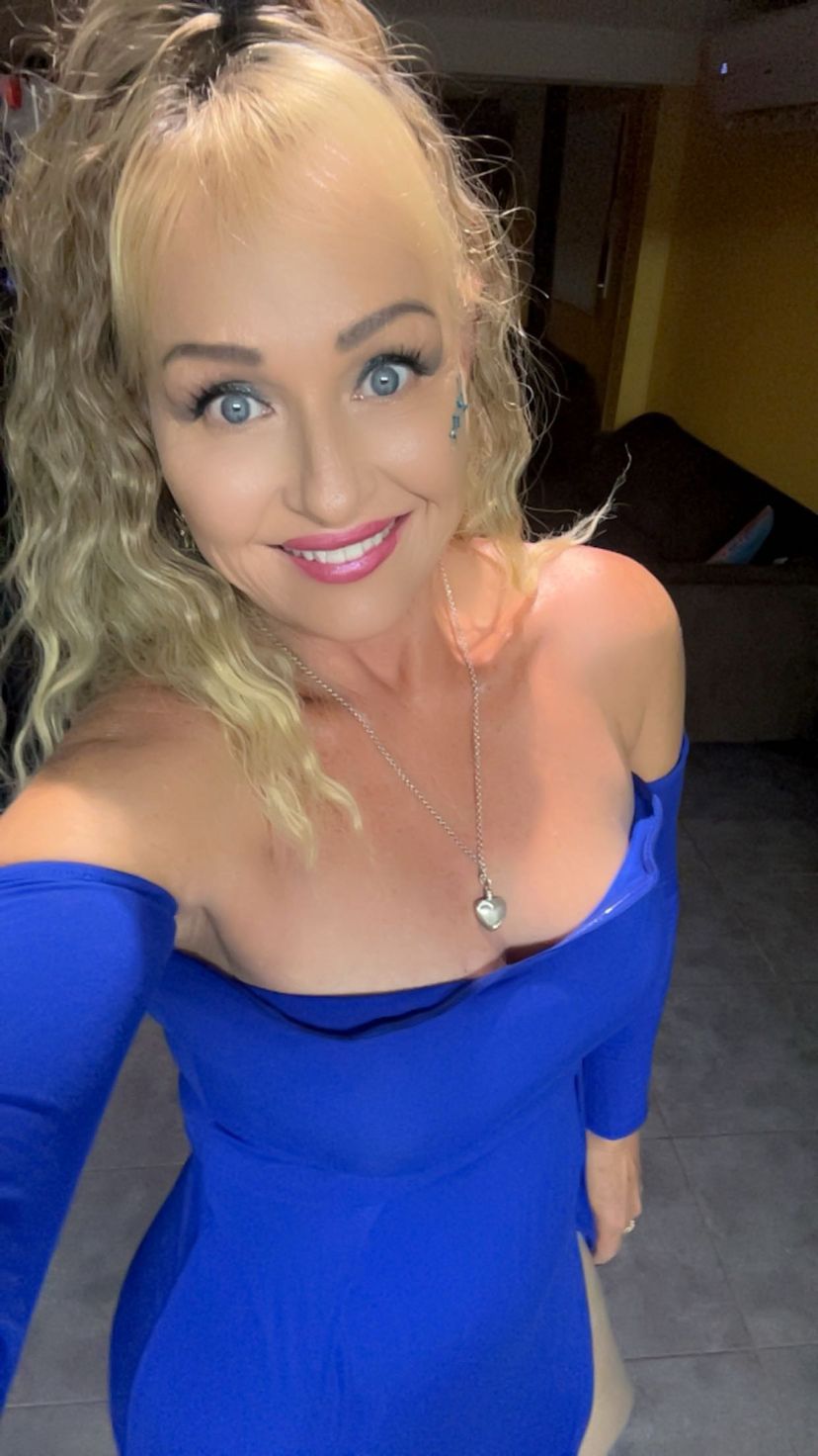 Profile image of KARLIE MARIE LIVE ENTERTAINMENT