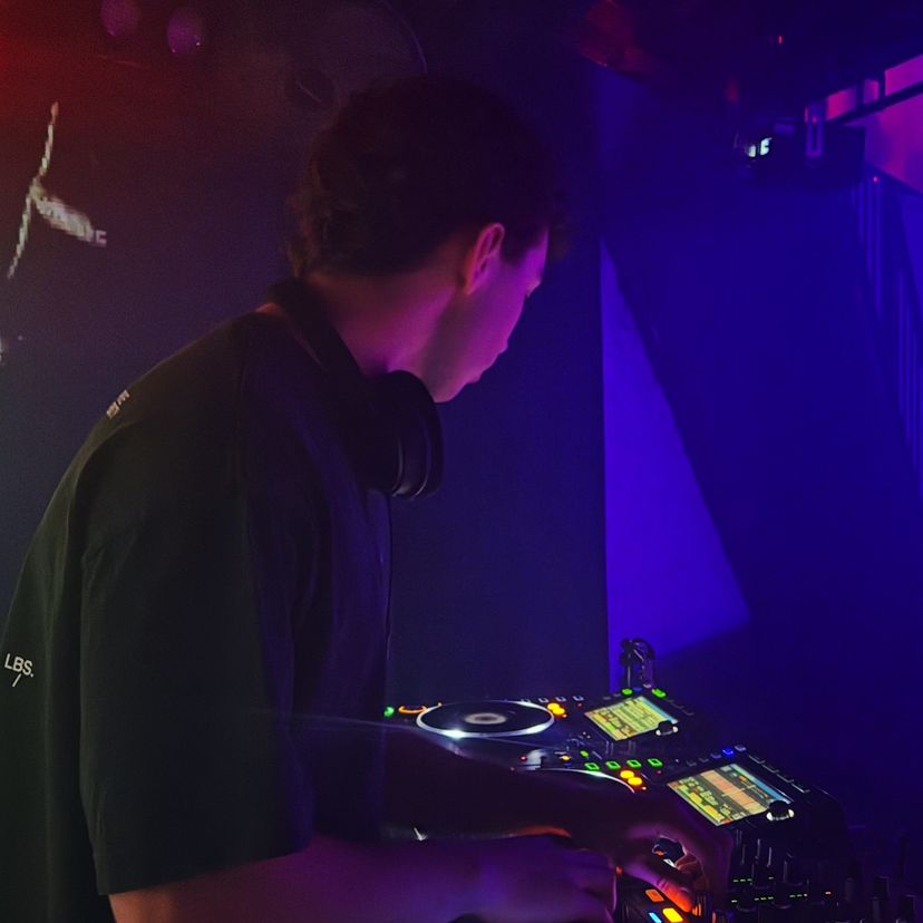 Profile image of Xave Ericson