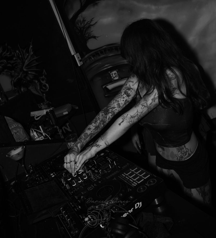 Profile image of MIKKENDALL*