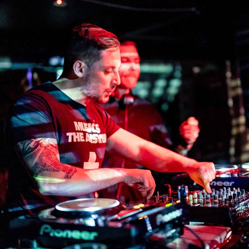 Profile image of Everest