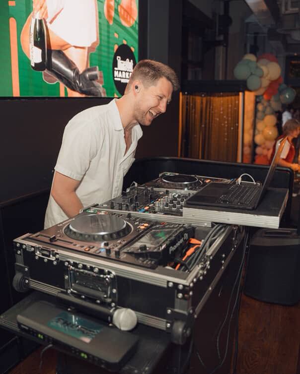 Profile image of DAVVID