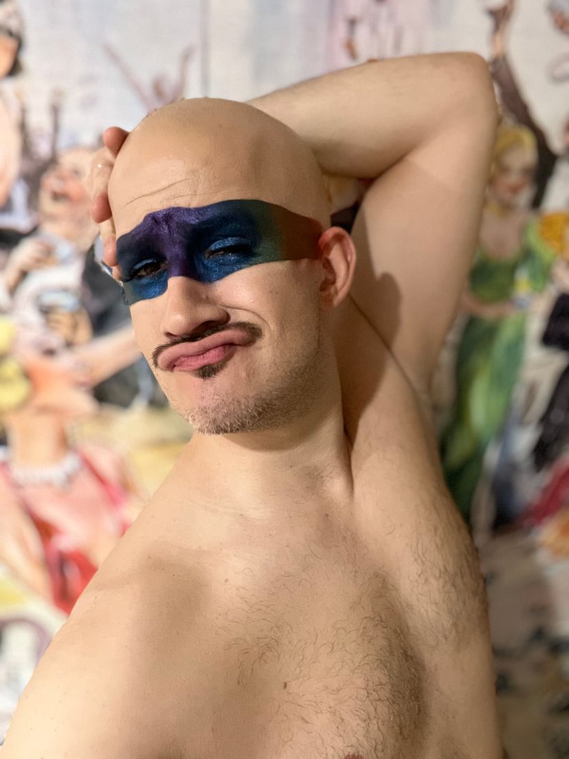 Profile image of Handsome Hugh Whitehouse